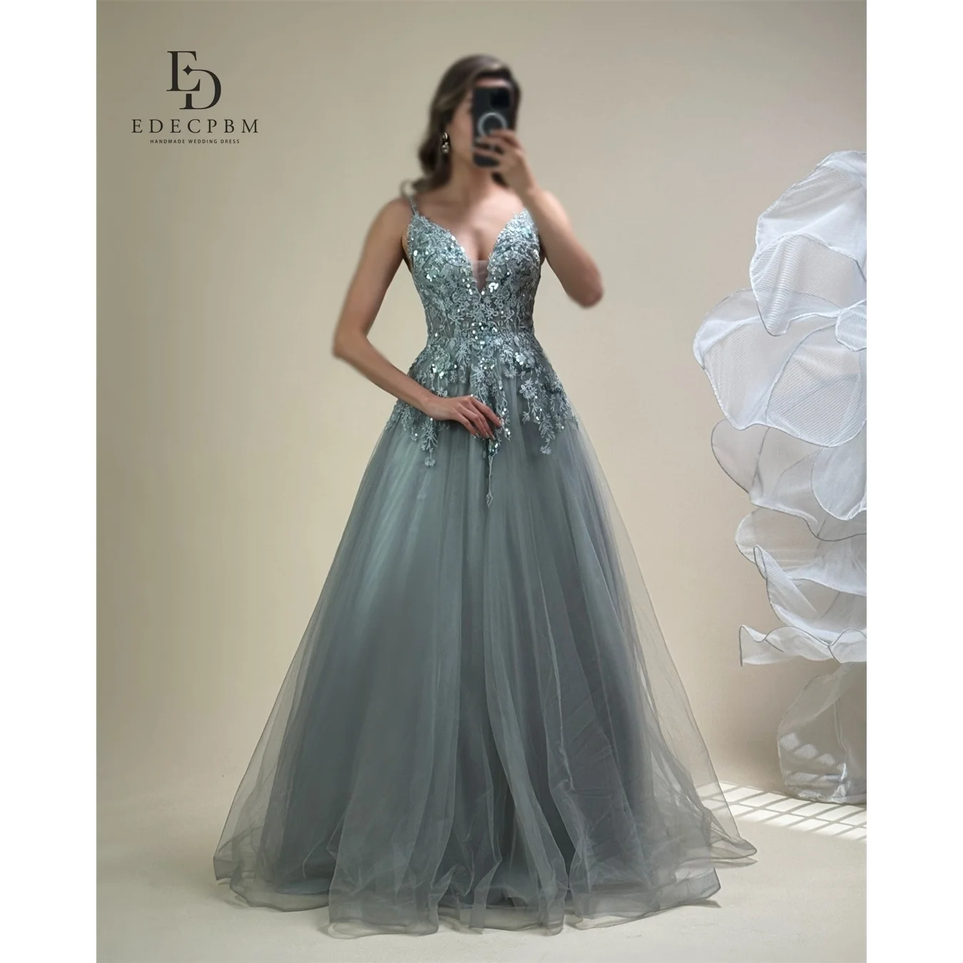 EDECPBM Tulle V-Neck Ball Gown Evening Dress 2026 Prom Dress Prom Customized Women Crystal Banquet Party Elegant 2026
EDECPBM Tulle V-Neck Ball Gown Evening Dress 2026 Prom Dress Prom Customized Women Crystal Banquet Party Elegant 2026