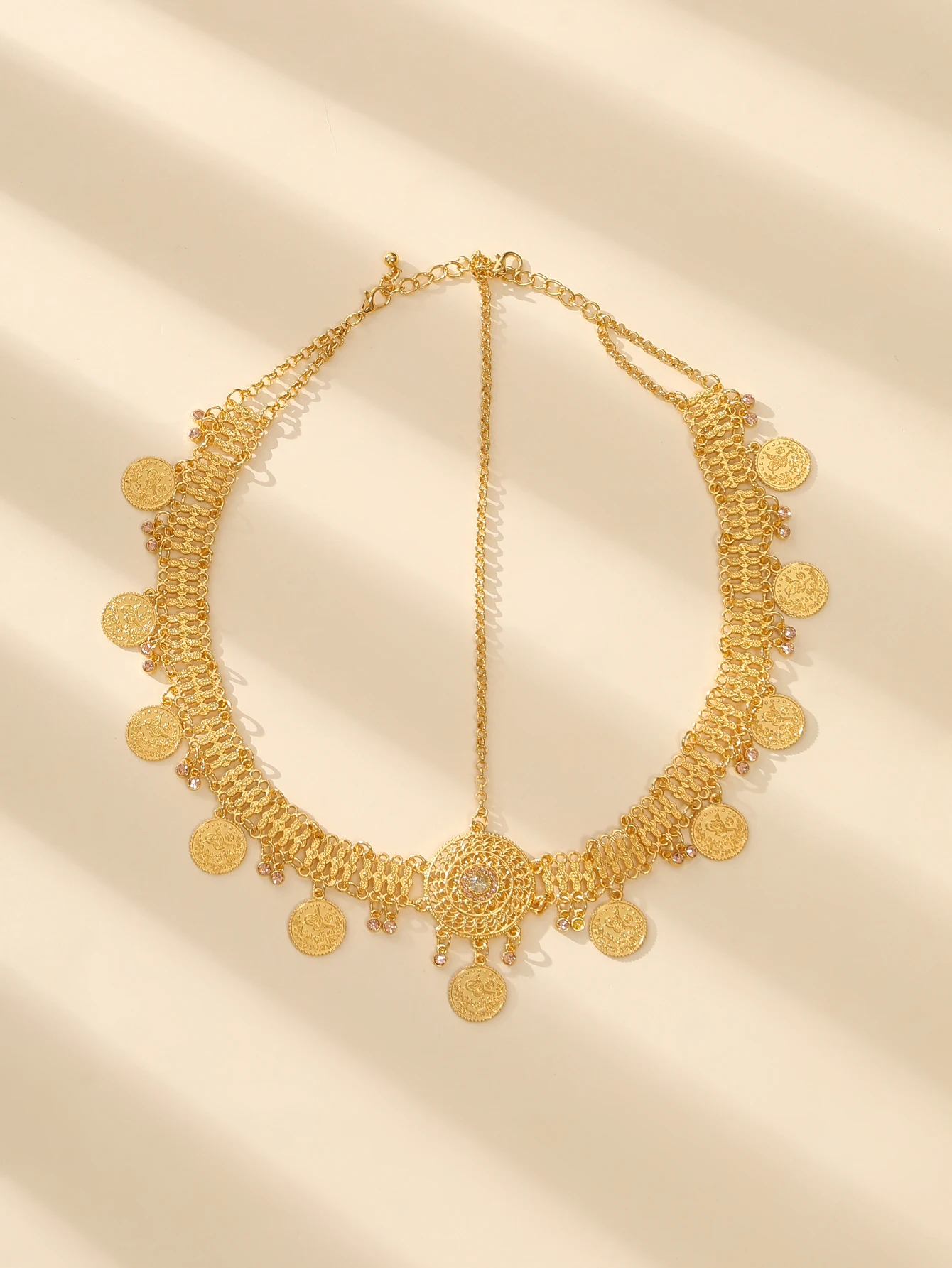 Богемная золотая монета с геометрическим принтом и блестками, кисточка, женская модная повязка на голову, подходит для уличных свадеб, вечеринок, подарков для друзей
Богемная золотая монета с геометрическим принтом и блестками, кисточка, женская модная повязка на голову, подходит для уличных свадеб, вечеринок, подарков для друзей