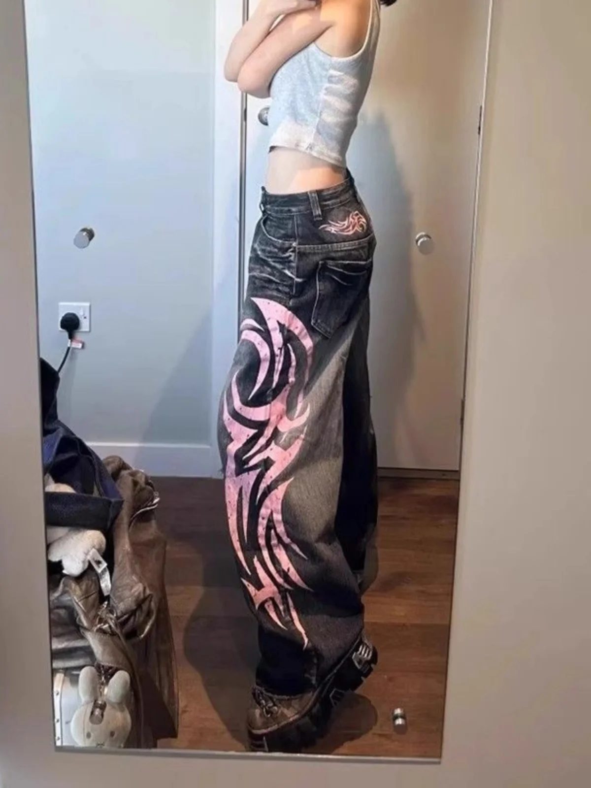 High Waist Wide Leg Jeans Women's Pink Print Hole Design Spring Autumn High Street Long Pants Spicy Girl Trendy
High Waist Wide Leg Jeans Women's Pink Print Hole Design Spring Autumn High Street Long Pants Spicy Girl Trendy