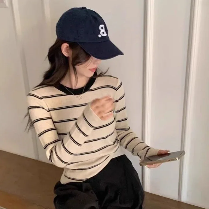 Spring/Autumn Retro Fashion Soft Comfortable Striped Round Neck Long Sleeve Knitwear T-Shirt Commute Elegant Casual Women's Top
Spring/Autumn Retro Fashion Soft Comfortable Striped Round Neck Long Sleeve Knitwear T-Shirt Commute Elegant Casual Women's Top