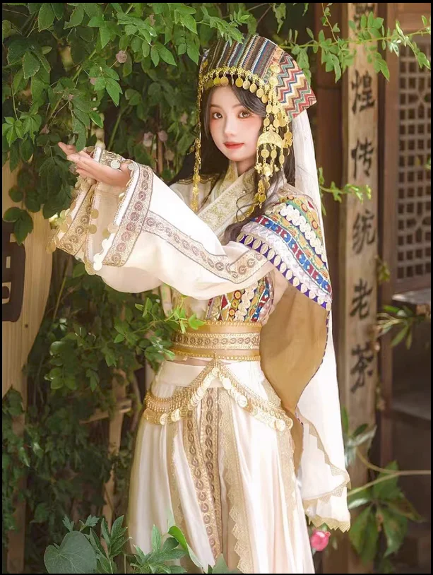 Ancient Princess Daiqisi Heavy Industry Embroidery Exotic Style Loulan Princess Clothing
Ancient Princess Daiqisi Heavy Industry Embroidery Exotic Style Loulan Princess Clothing