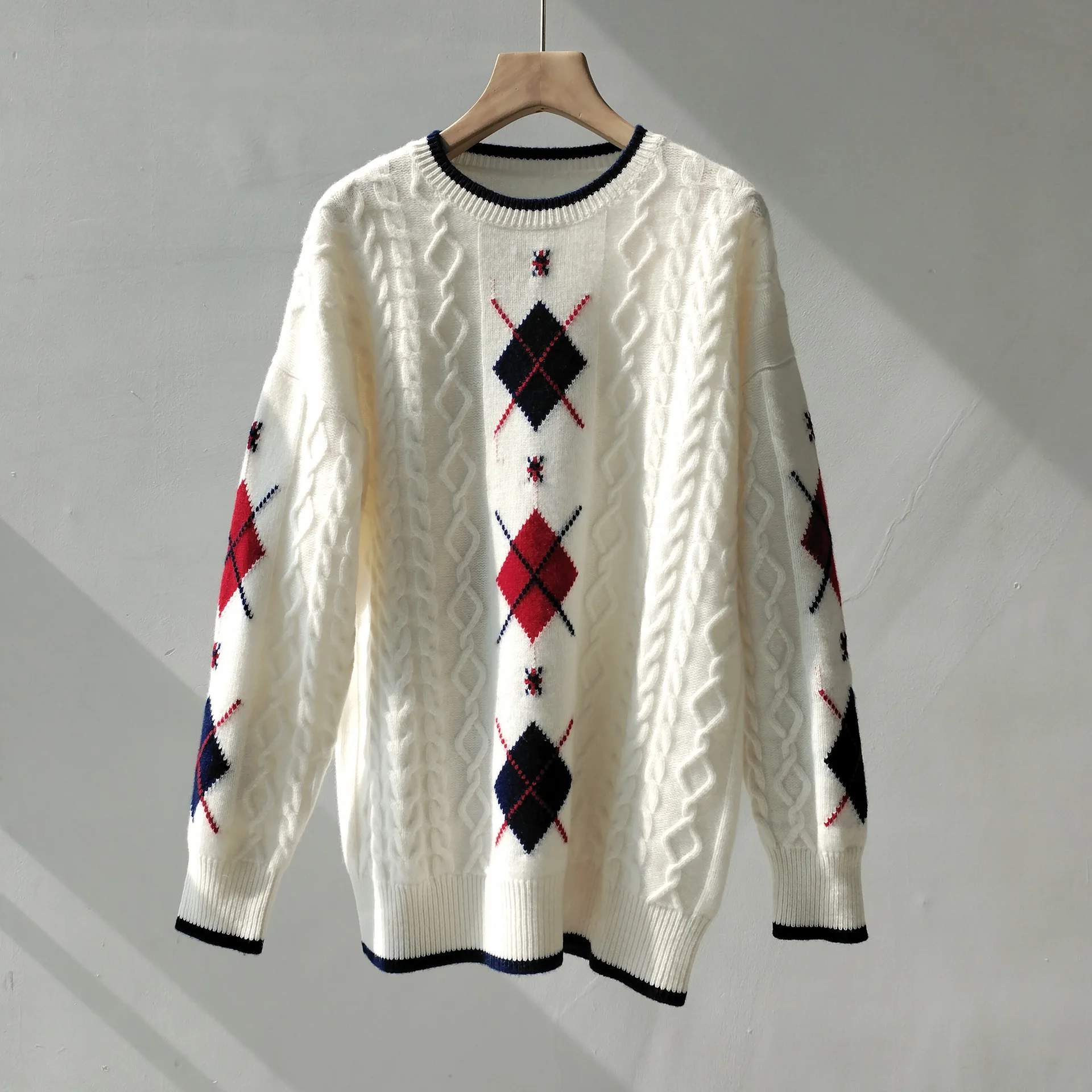 2023 Autumn Brand New Designer Fashion Women's High Quality 100%Wool Vintage Sweater Tops F302
2023 Autumn Brand New Designer Fashion Women's High Quality 100%Wool Vintage Sweater Tops F302
