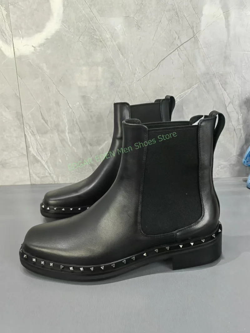 High Quality Rivet Decoration Men's Black Leather Ankle Boots Round Toe Men's Short Boots Anti-Slip Slip On Male Casual Shoes
High Quality Rivet Decoration Men's Black Leather Ankle Boots Round Toe Men's Short Boots Anti-Slip Slip On Male Casual Shoes