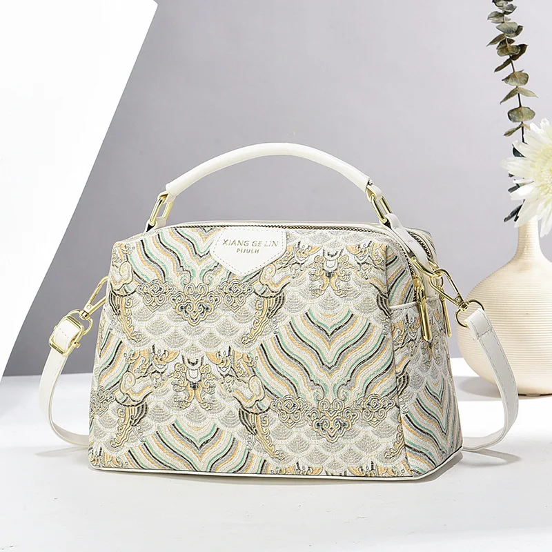 Fashionable Ladies Handbag Single Shoulder Slant Cross Bag Quality Mom Direct Sale Elegant Women's Bag Soft Square Shape
Fashionable Ladies Handbag Single Shoulder Slant Cross Bag Quality Mom Direct Sale Elegant Women's Bag Soft Square Shape