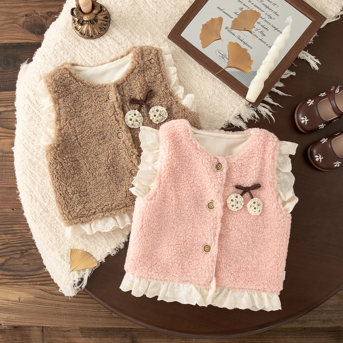 New 0-2 Years Baby Girl Pink Vest Korean Style Cherry Lace Plush Vest Girls Spring Autumn Outing Clothing
New 0-2 Years Baby Girl Pink Vest Korean Style Cherry Lace Plush Vest Girls Spring Autumn Outing Clothing