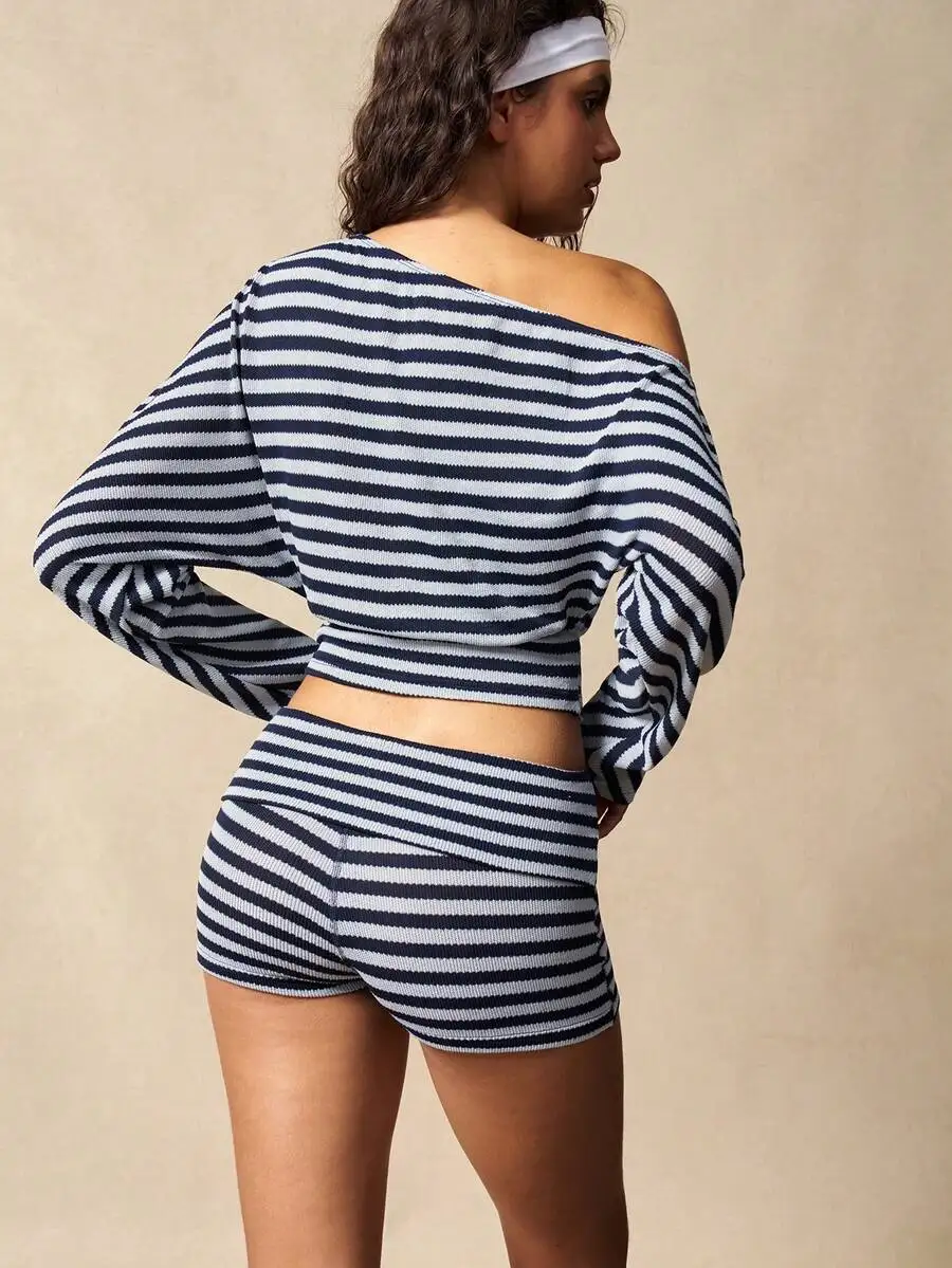 Women Blue White Striped Off Shoulder Long Sleeve Top And Fold Up Waist Shorts Set
Women Blue White Striped Off Shoulder Long Sleeve Top And Fold Up Waist Shorts Set