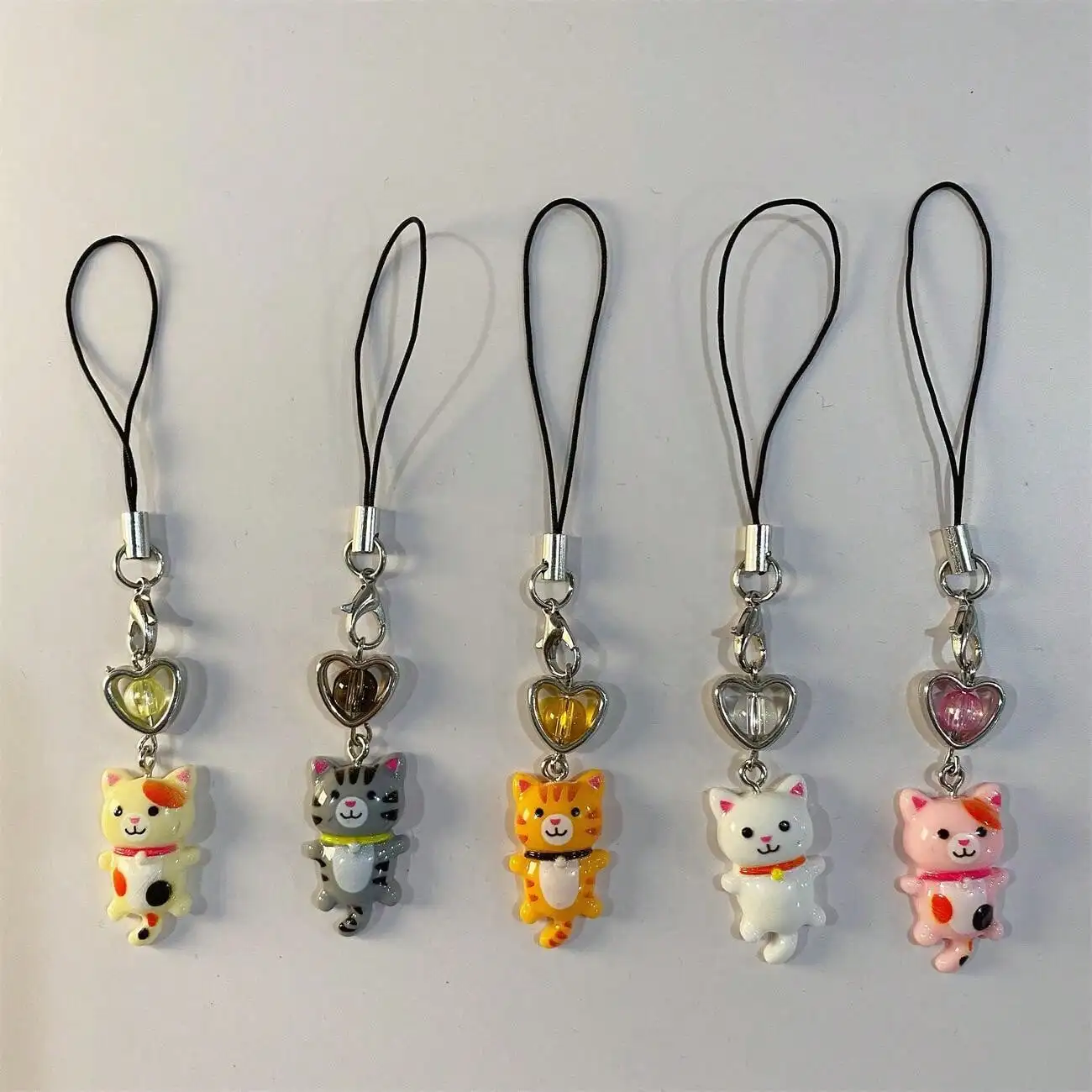 New INS Small Cat Keychain, Retro Y2K Cartoon Animal Simple Phone Hanging Decoration, Lucky Cat Charm, Phone Lanyard Pendant
New INS Small Cat Keychain, Retro Y2K Cartoon Animal Simple Phone Hanging Decoration, Lucky Cat Charm, Phone Lanyard Pendant