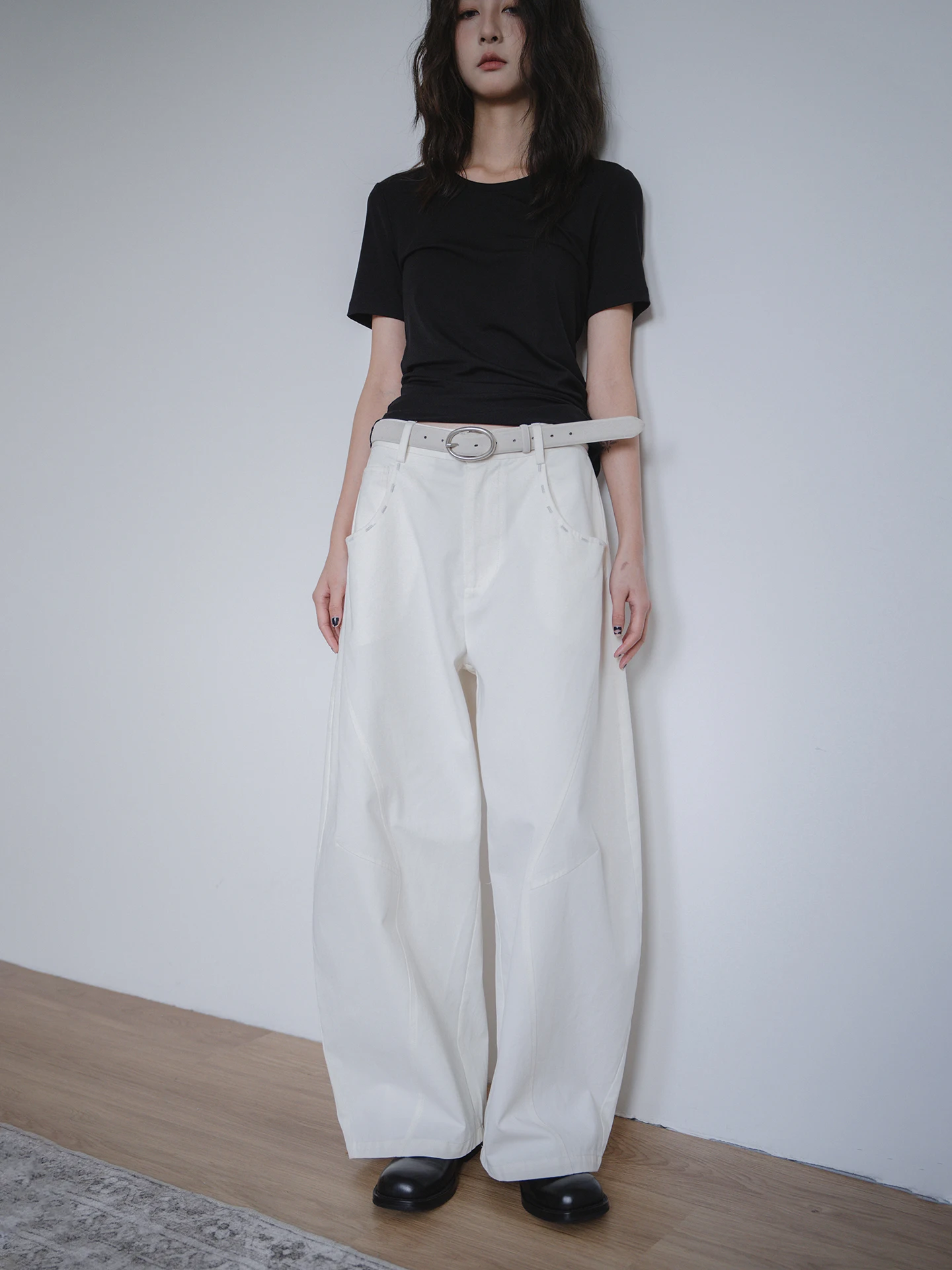 Low Saturation Muted Beige Casual Pants Women's Loose Fit Comfortable Elastic Waist Arc Structure Slimming Spring Summer
Low Saturation Muted Beige Casual Pants Women's Loose Fit Comfortable Elastic Waist Arc Structure Slimming Spring Summer