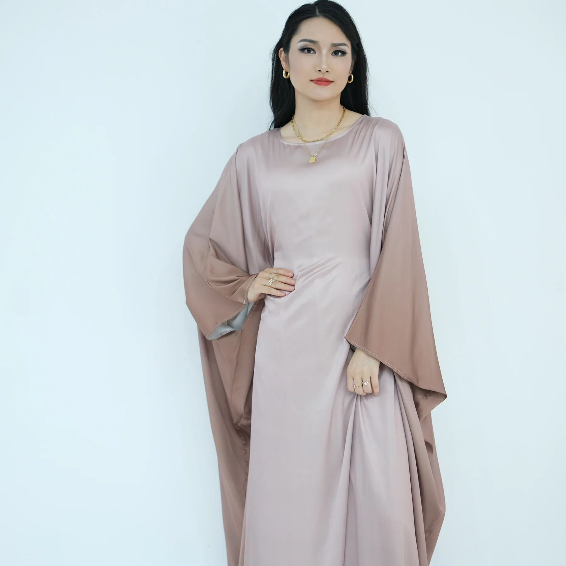 Ramadan Batwing Sleeve Satin Butterfly Abaya Inside Belt Muslim Maxi Dress Kebaya Women Kaftan Robe Musulmane Femme Vestidos New
Ramadan Batwing Sleeve Satin Butterfly Abaya Inside Belt Muslim Maxi Dress Kebaya Women Kaftan Robe Musulmane Femme Vestidos New