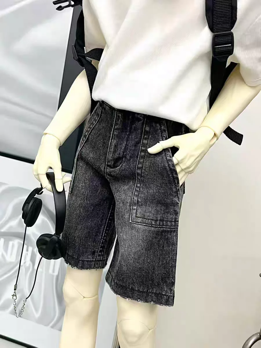 BJD doll clothes suitable for 1/4 CD2 73 ID75 Uncle size new denim shorts 3-color pocket shorts men's summer
BJD doll clothes suitable for 1/4 CD2 73 ID75 Uncle size new denim shorts 3-color pocket shorts men's summer