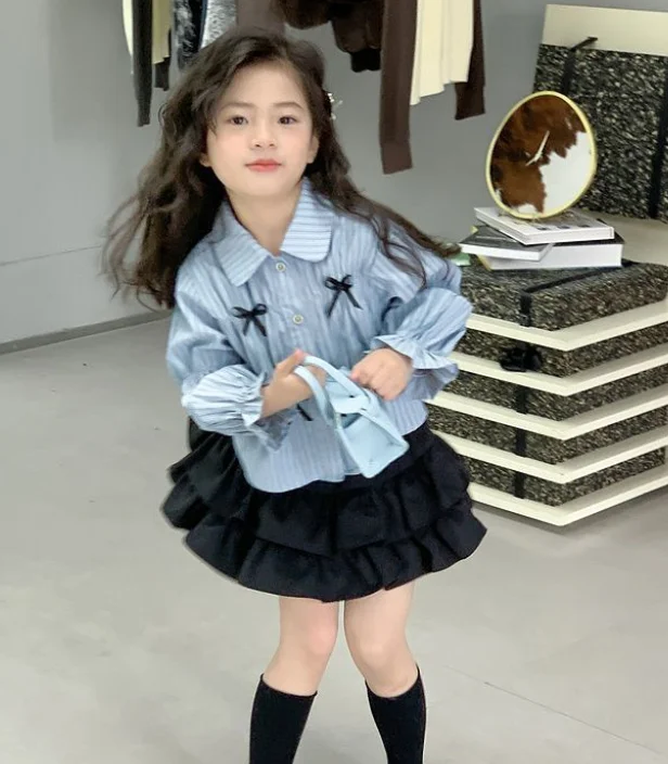 Girls Set 2026 Spring Summer New Item Korean Style Bow Tie Shirt Pleated Skirt Fashionable Temperament Two-piece Set Casual
Girls Set 2026 Spring Summer New Item Korean Style Bow Tie Shirt Pleated Skirt Fashionable Temperament Two-piece Set Casual