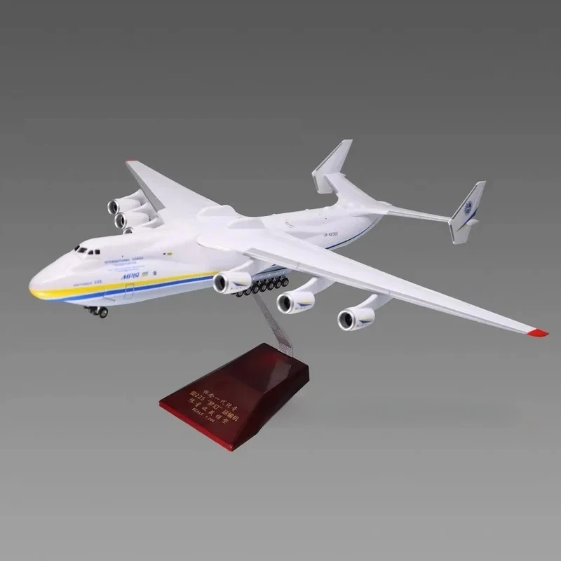 Украинская модель транспортного самолета An225 1:200, детская сборка, 44 см, имитация коллекционного подарка
Украинская модель транспортного самолета An225 1:200, детская сборка, 44 см, имитация коллекционного подарка