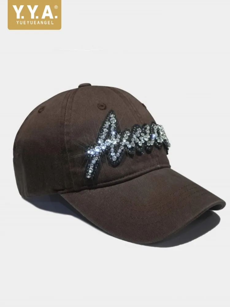 Блестящая бейсбольная кепка ручной работы с бриллиантами, женская бейсболка с регулируемыми козырьками в стиле хип-хоп, кепка для выступлений на сцене, повседневная кепка с защитой от солнца для путешествий
Блестящая бейсбольная кепка ручной работы с бриллиантами, женская бейсболка с регулируемыми козырьками в стиле хип-хоп, кепка для выступлений на сцене, повседневная кепка с защитой от солнца для путешествий