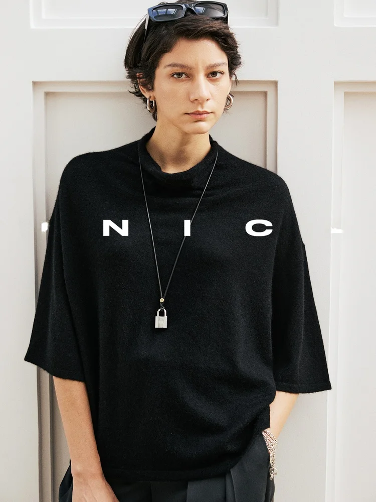 Повседневный мягкий трикотажный топ из смесового шелка с нежным воротником-стойкой, очень приятный для кожи, или футболка для женщин
Повседневный мягкий трикотажный топ из смесового шелка с нежным воротником-стойкой, очень приятный для кожи, или футболка для женщин