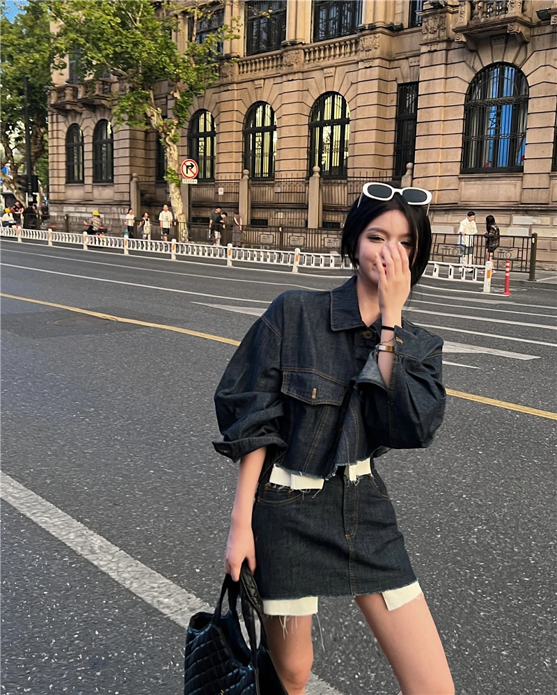 Korean Fashion New Women Two Piece Skirt Sets Vintage Denim Long Sleeve Short Jacket Tops + High Waist A Line Mini Skirt Outfits
Korean Fashion New Women Two Piece Skirt Sets Vintage Denim Long Sleeve Short Jacket Tops + High Waist A Line Mini Skirt Outfits