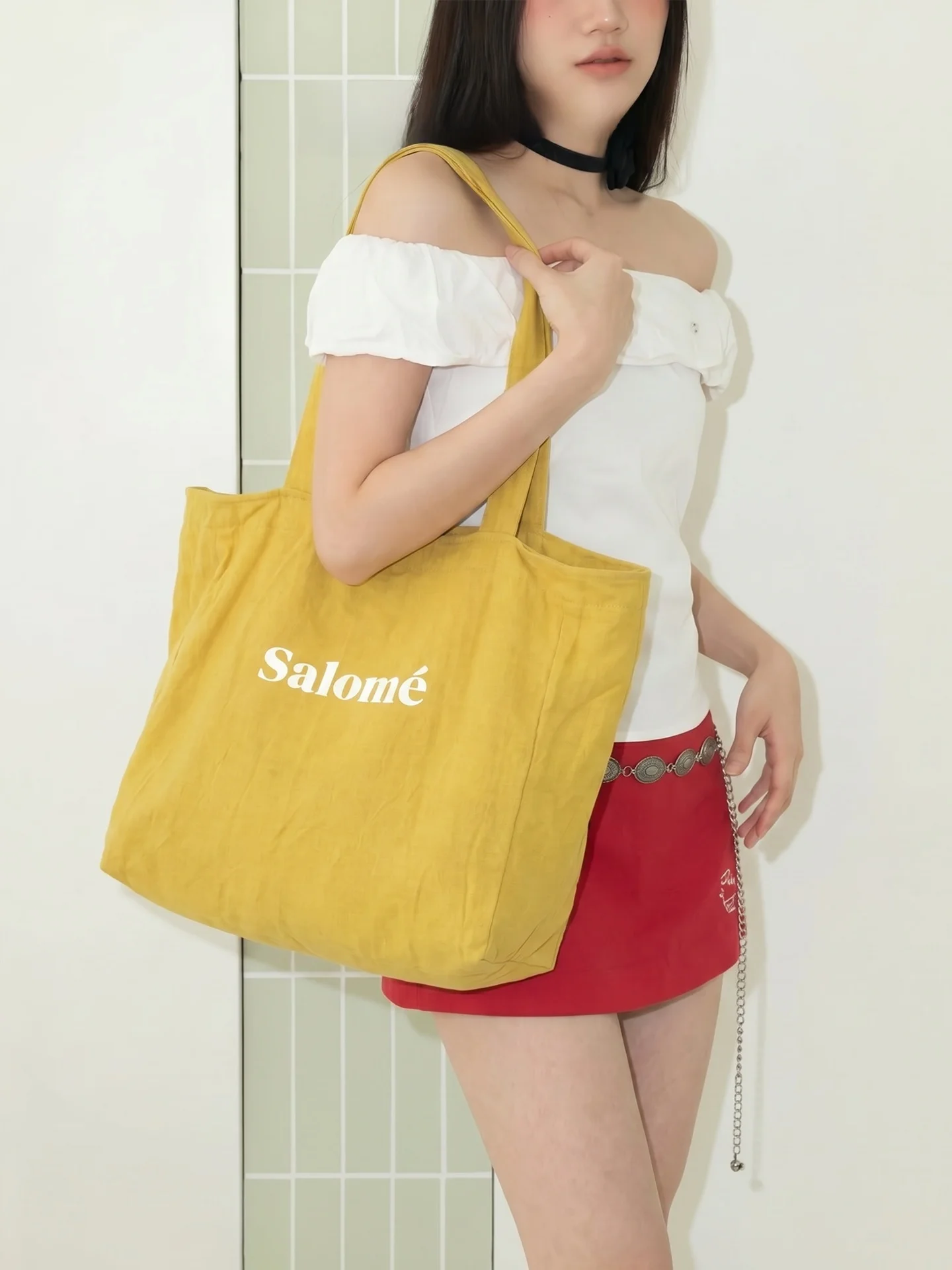 Orange Girl Linen Canvas Tote Bag Artistic Single Shoulder Shopping Bag for Class Commuting Lazy Nylon Material Soft Bag
Orange Girl Linen Canvas Tote Bag Artistic Single Shoulder Shopping Bag for Class Commuting Lazy Nylon Material Soft Bag