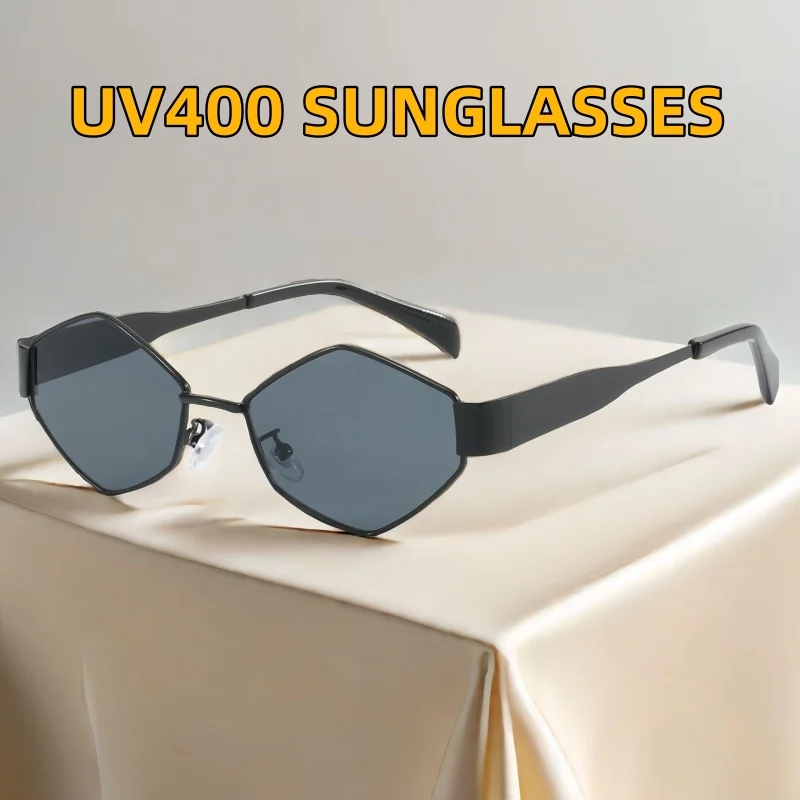 New Polygonal Sunglasses Fashionable Metal UV Resistant Glasses Women's Fashion Street Photography Trend Versatile Sunglasses
New Polygonal Sunglasses Fashionable Metal UV Resistant Glasses Women's Fashion Street Photography Trend Versatile Sunglasses