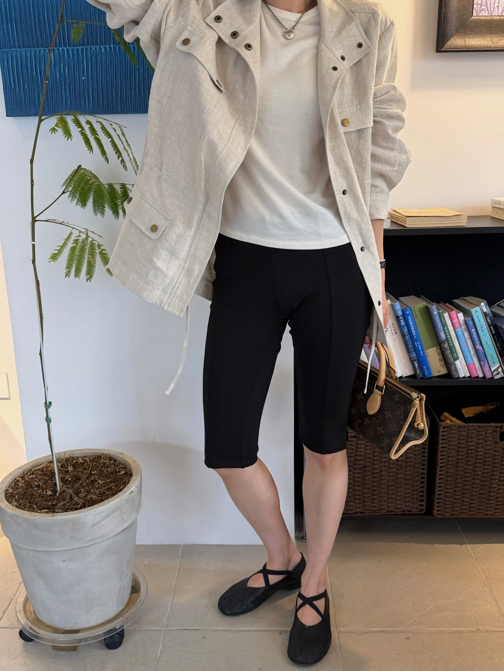 LDOO SHOP Capri Pants Mid-Waist Elastic Unconstrained Split Fashionable Five-Quarter Bottoms Tight Fit Artificial Cotton
LDOO SHOP Capri Pants Mid-Waist Elastic Unconstrained Split Fashionable Five-Quarter Bottoms Tight Fit Artificial Cotton