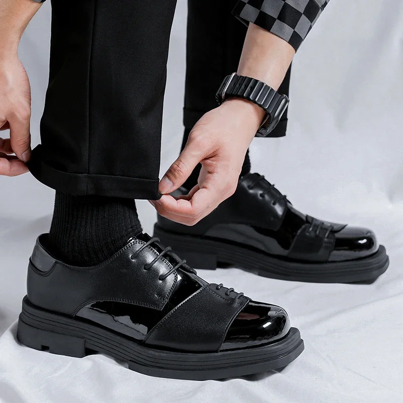 Men Leather Shoes lace up Black Wedding Bride For Formal Party Dress Italian style Men Shoes business dress Soft men Shoes
Men Leather Shoes lace up Black Wedding Bride For Formal Party Dress Italian style Men Shoes business dress Soft men Shoes