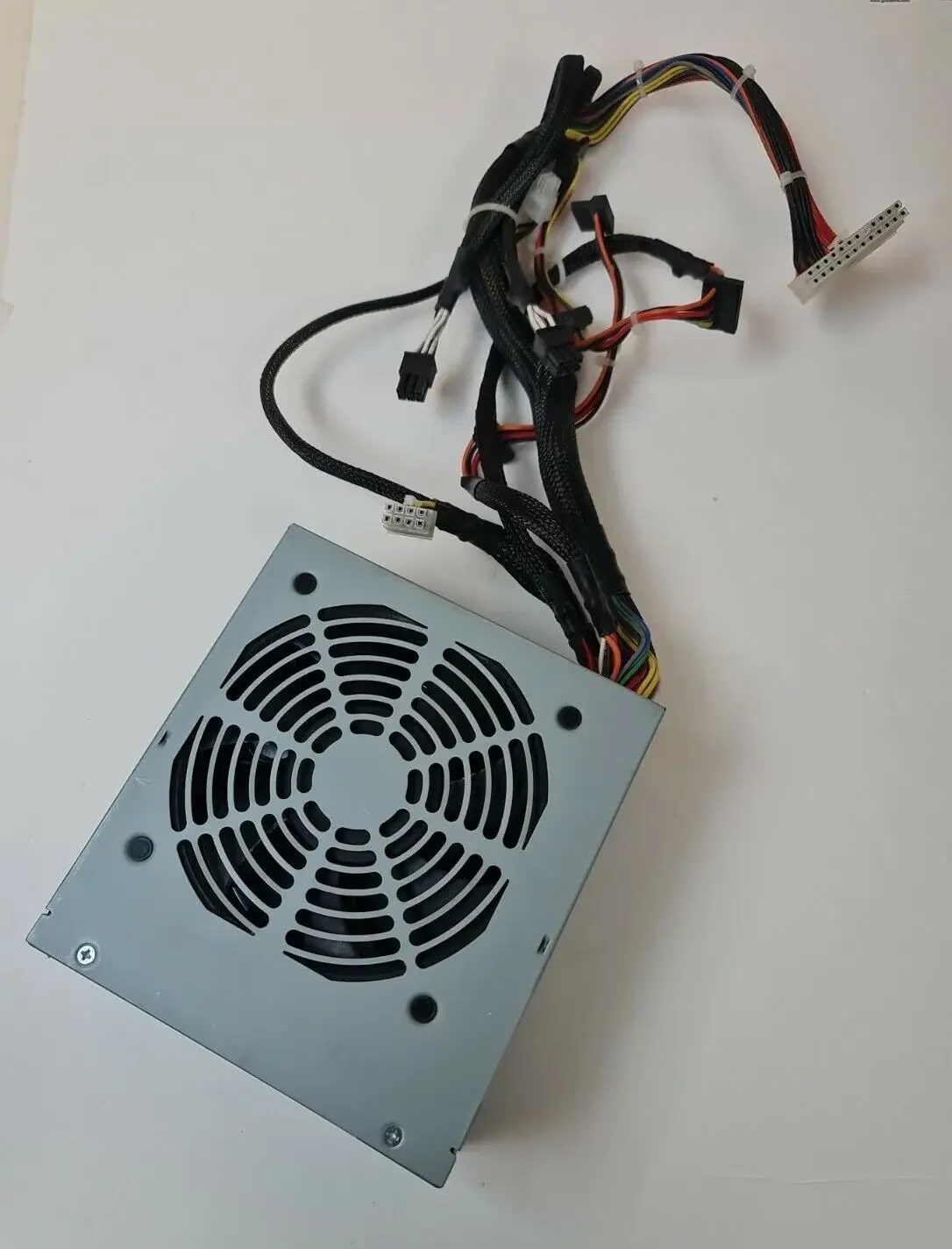 For Lenovo ThinkStation S30 Workstation, Power Supply FSA034 610W 54Y8844 54Y8905
For Lenovo ThinkStation S30 Workstation, Power Supply FSA034 610W 54Y8844 54Y8905