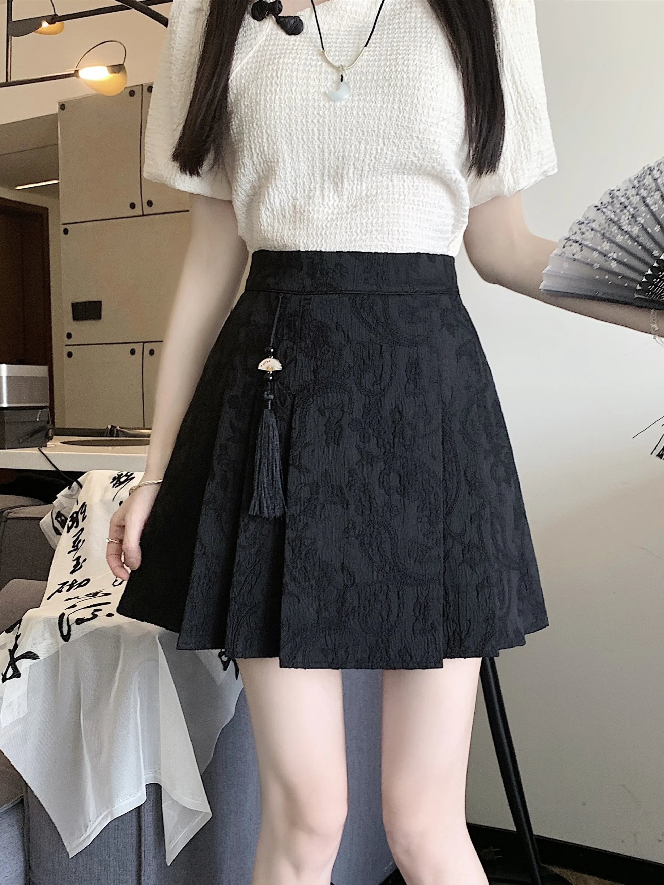 New Chinese Sle National Trend Reformed Hanfu Pleated f-length A-line Skirt Slimming Winter 2025 Ci Commute ort...
New Chinese Sle National Trend Reformed Hanfu Pleated f-length A-line Skirt Slimming Winter 2025 Ci Commute ort...