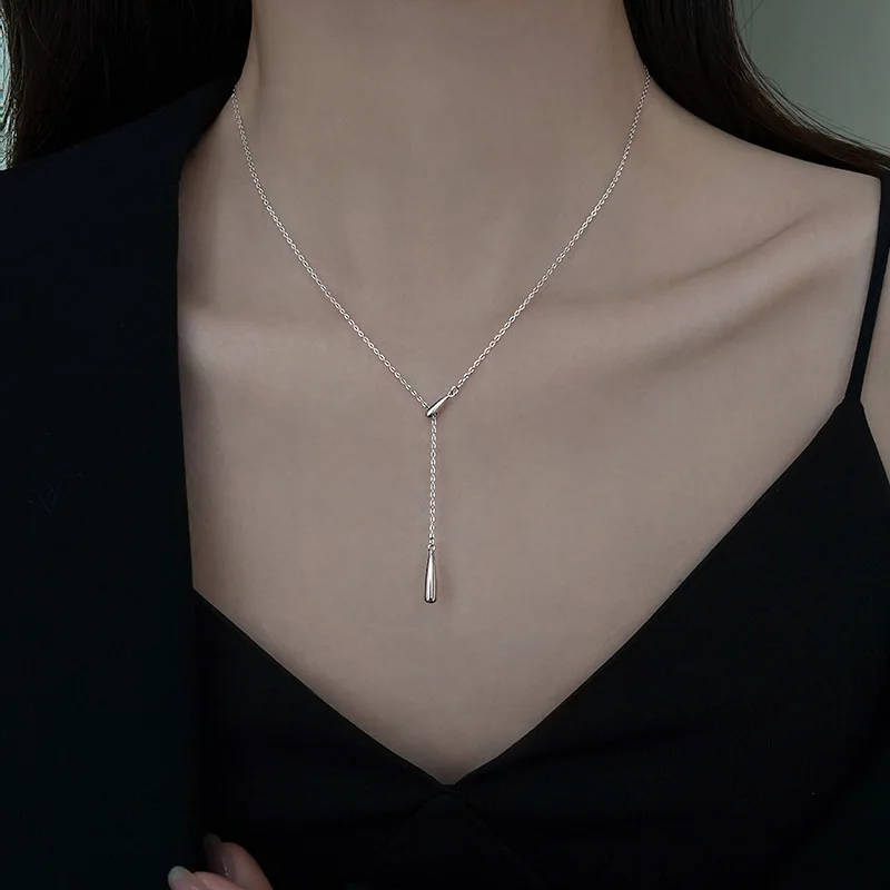 Silver Color Minimalist Geometric Pendant Necklaces for Fashion Women Fashion Jewelry Exquisite Party Accessories
Silver Color Minimalist Geometric Pendant Necklaces for Fashion Women Fashion Jewelry Exquisite Party Accessories