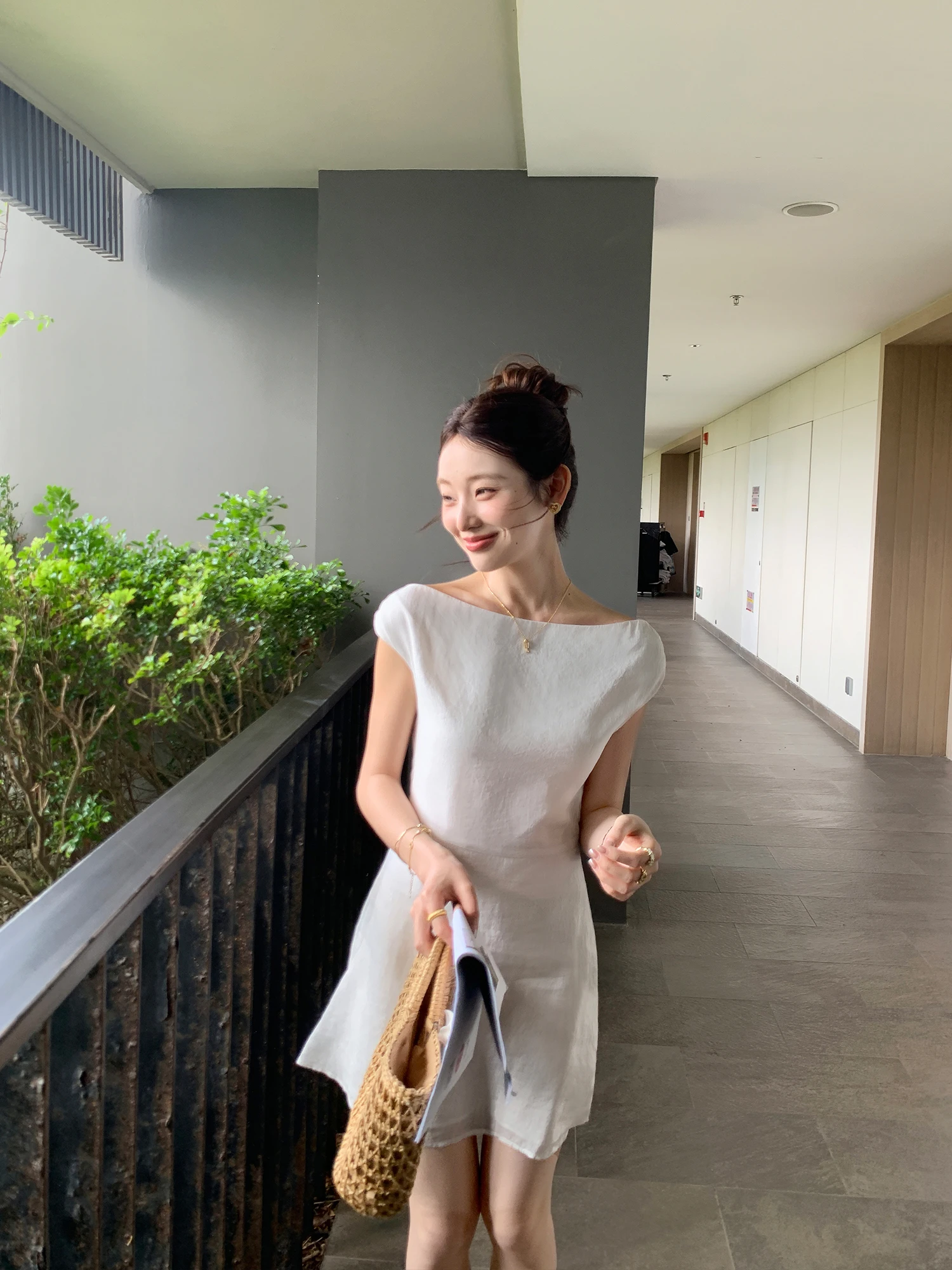 Pusumede 100% Flax One Shoulder Dress Women's High Waist Short Skirt Casual Style Sleeveless Vest Dress Elegant Ladylike
Pusumede 100% Flax One Shoulder Dress Women's High Waist Short Skirt Casual Style Sleeveless Vest Dress Elegant Ladylike
