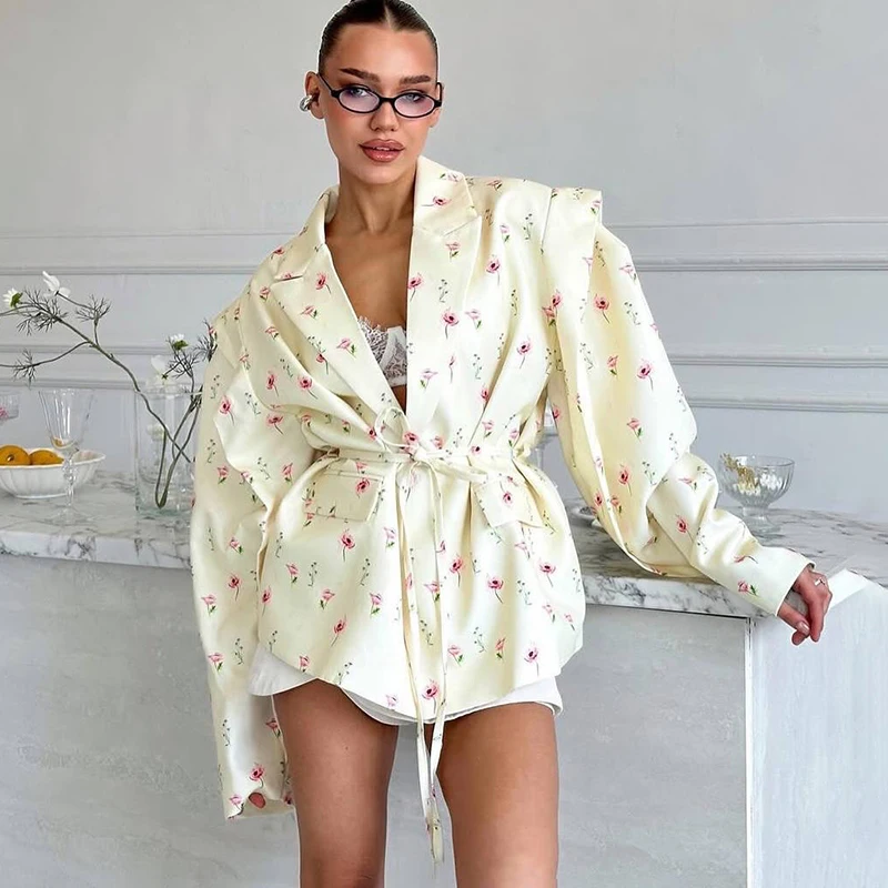 Ticketsx Women's Blazer Coat Solid Lapel Lace Up Shoulder Pads Waist Cinching Blazers Female 2025 Fashion Loose Commuter Outwear
Ticketsx Women's Blazer Coat Solid Lapel Lace Up Shoulder Pads Waist Cinching Blazers Female 2025 Fashion Loose Commuter Outwear