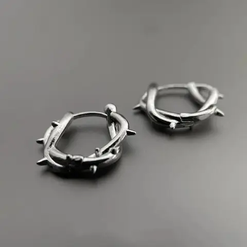 Hiphop Punk Thorn Hoop Earrings for Man Women Classic Piercing Ear Cartilage Tragus Simple Huggie Hoop Rock Jewelry Gift