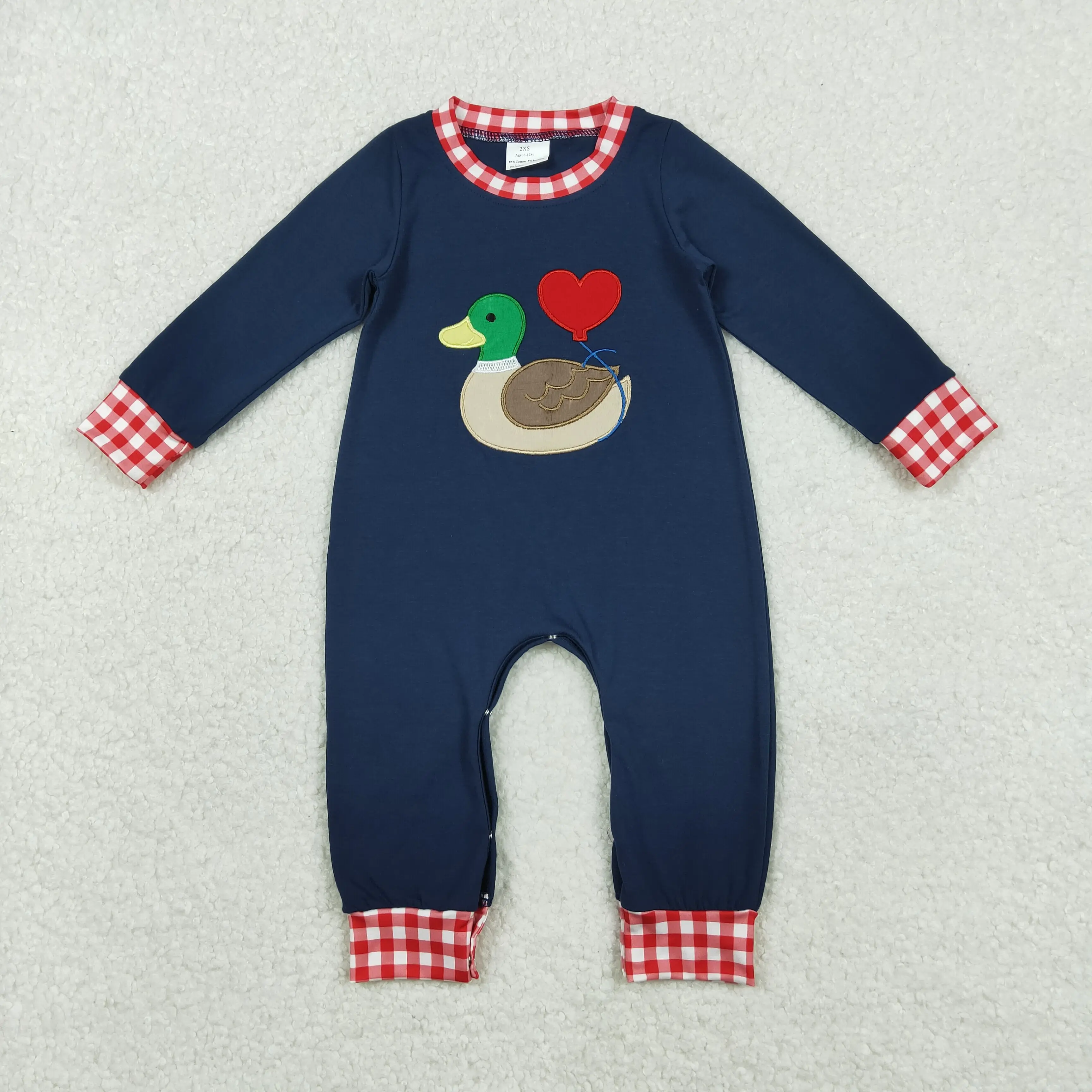 X11.24 Valentine's Day boys' romper wholesale embroidered heart duck red and white long-sleeved Romper
X11.24 Valentine's Day boys' romper wholesale embroidered heart duck red and white long-sleeved Romper