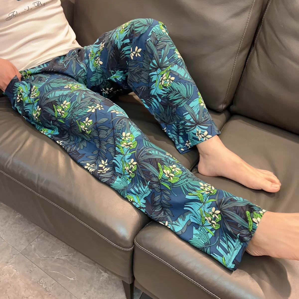 Summer Plus-Size Men's Pajama Pants, Stylish Thin Long Pants, Loose Home Pants That Can Be Worn Outside, Summer Loungewear
Summer Plus-Size Men's Pajama Pants, Stylish Thin Long Pants, Loose Home Pants That Can Be Worn Outside, Summer Loungewear