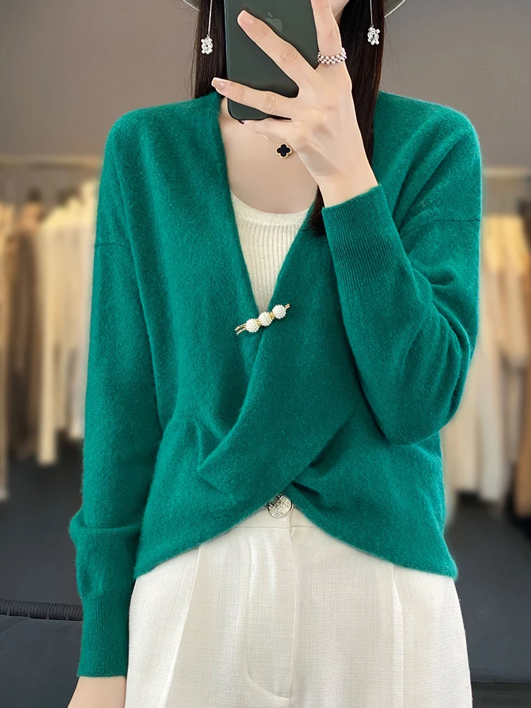 100% Merino Wool Sweater New Women V-neck Cross Collar Pullover Spring Autumn Office Lady Clothing Long Sleeve Knitwear Tops
100% Merino Wool Sweater New Women V-neck Cross Collar Pullover Spring Autumn Office Lady Clothing Long Sleeve Knitwear Tops