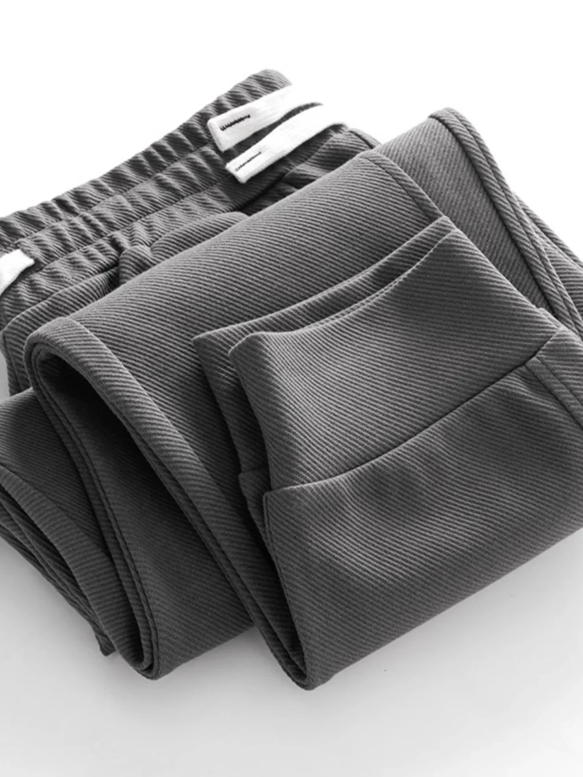 Мужские повседневные брюки очень большого размера, свободные брюки с высокой талией, прямые брюки, винтажные Гонконгские брюки, весна-лето, модный бренд
Мужские повседневные брюки очень большого размера, свободные брюки с высокой талией, прямые брюки, винтажные Гонконгские брюки, весна-лето, модный бренд