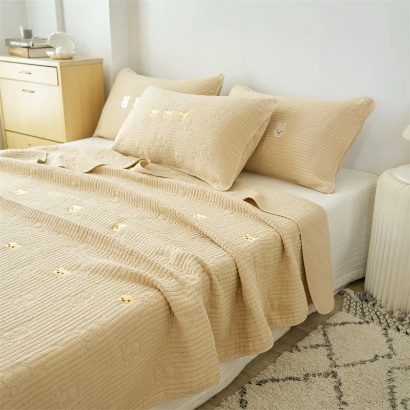 200x230cm Cotton Quilt Cover Bedspread on the Bed Embroidery Quilted Bed Cover Coverlets King Size Throw Blanket Pillowcases
200x230cm Cotton Quilt Cover Bedspread on the Bed Embroidery Quilted Bed Cover Coverlets King Size Throw Blanket Pillowcases