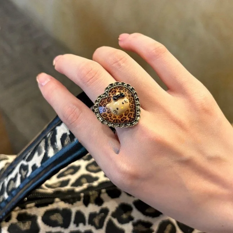 Hello Kitty Ring Necklace Anime Peripheral Retro Style Leopard Print Design Delicate Personality Ring Necklace Cartoon
Hello Kitty Ring Necklace Anime Peripheral Retro Style Leopard Print Design Delicate Personality Ring Necklace Cartoon