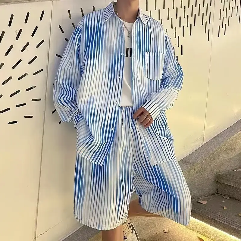 Stripes men's Suits Summer Fashion Leisure Sports Long Sleeve Shirts And Shorts Wind two-piece Tide High Street
Stripes men's Suits Summer Fashion Leisure Sports Long Sleeve Shirts And Shorts Wind two-piece Tide High Street