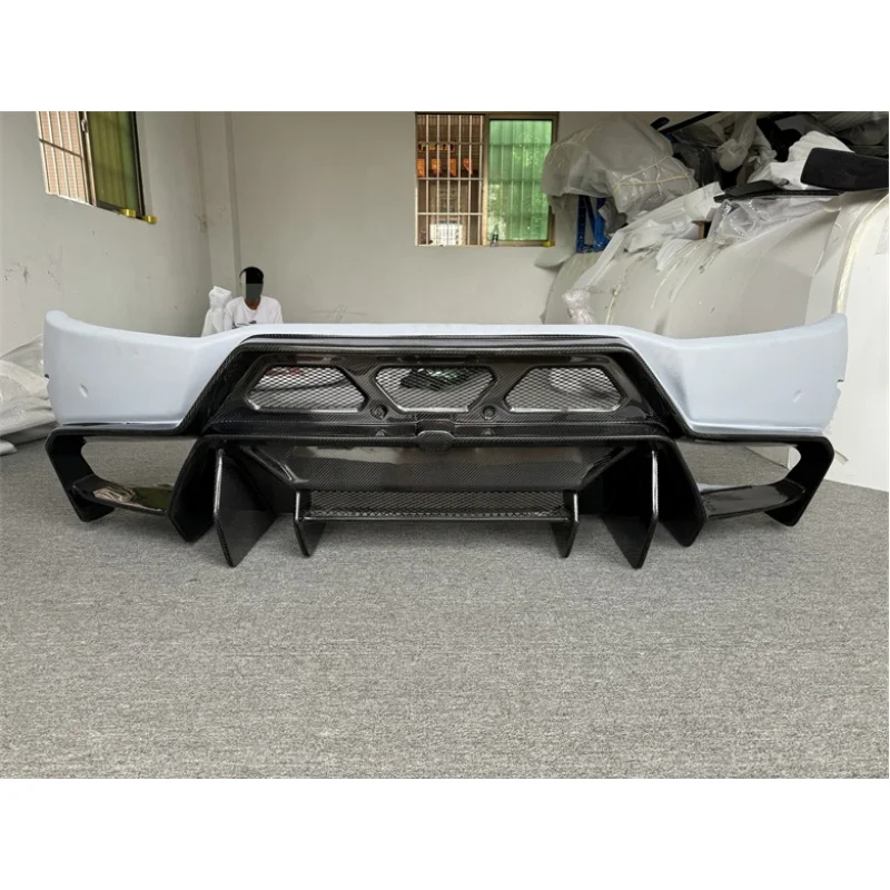 For Lamborghini Huracan LP580 LP610 Upgrade Vors Style Dry Carbon Fiber Rear Bumper Body Kit
For Lamborghini Huracan LP580 LP610 Upgrade Vors Style Dry Carbon Fiber Rear Bumper Body Kit