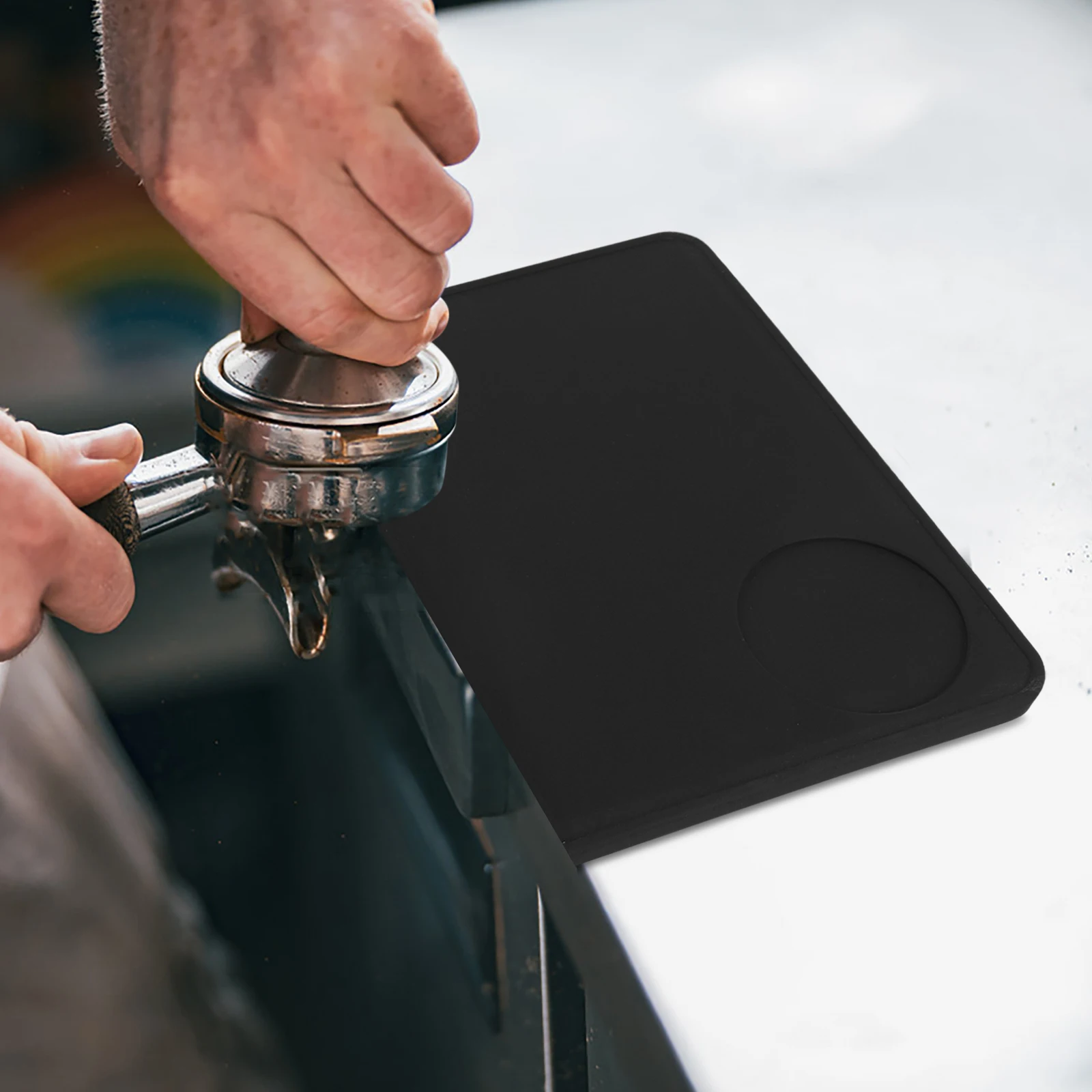 Black Silicone Coffee Pressed Pad Thick Nonslip Mat for Espresso Machine Tamping Station Kitchen Bar Accessories
Black Silicone Coffee Pressed Pad Thick Nonslip Mat for Espresso Machine Tamping Station Kitchen Bar Accessories