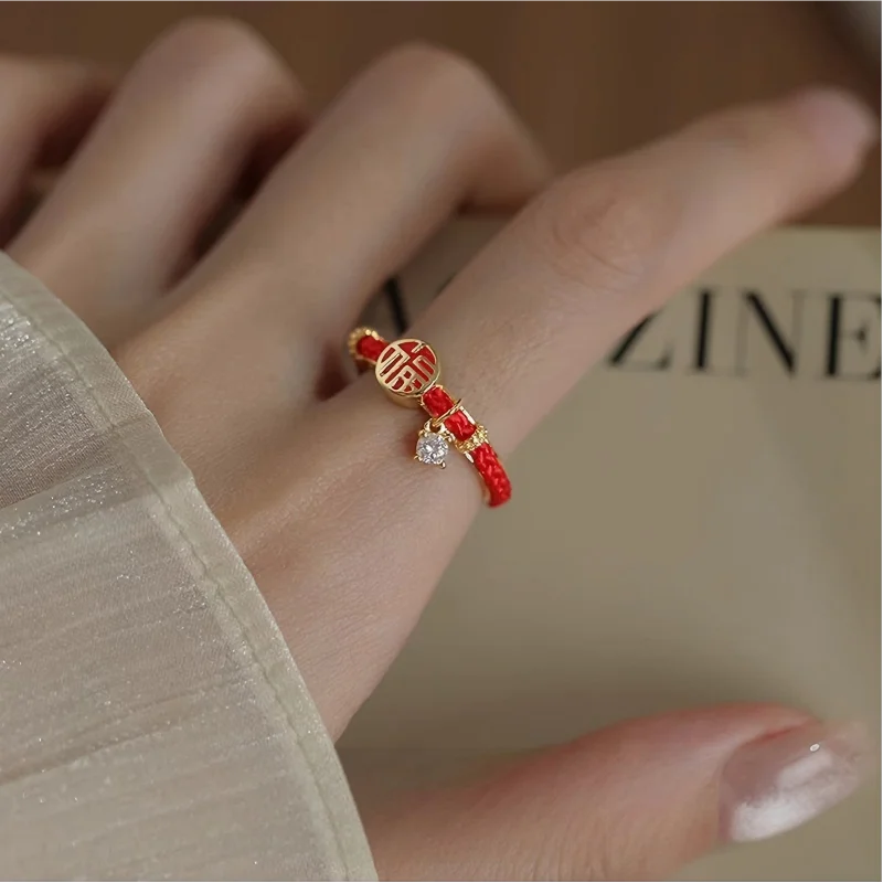 Minimalist Rose Flower Ring, Asymmetric Stackable Ring for Women, 18K Gold Color Plated Stainless Steel, Dainty Hand Jewelry
Minimalist Rose Flower Ring, Asymmetric Stackable Ring for Women, 18K Gold Color Plated Stainless Steel, Dainty Hand Jewelry