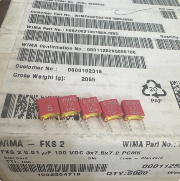20pcs/lot original German WIMA FKS2 0.01UF 100VDC 3X7.5X7.2mm P5mm film capacitors free shipping
20pcs/lot original German WIMA FKS2 0.01UF 100VDC 3X7.5X7.2mm P5mm film capacitors free shipping