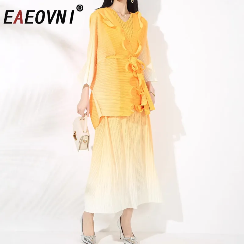 EAEOVNI Elegant Miyake Pleated Women 2 Piece Set Gradient Ruffles Belt Blouse + A-line Long Dresses Fashion 2025 New 1A666
EAEOVNI Elegant Miyake Pleated Women 2 Piece Set Gradient Ruffles Belt Blouse + A-line Long Dresses Fashion 2025 New 1A666
