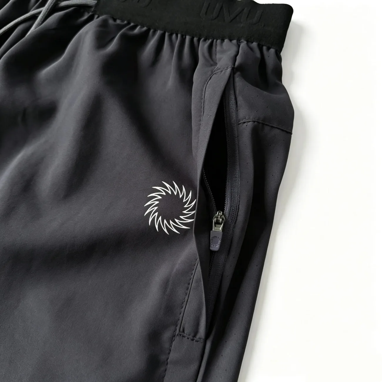 UVU Running ultra-light quantitative American quick-drying breathable sports fitness loose shorts
UVU Running ultra-light quantitative American quick-drying breathable sports fitness loose shorts