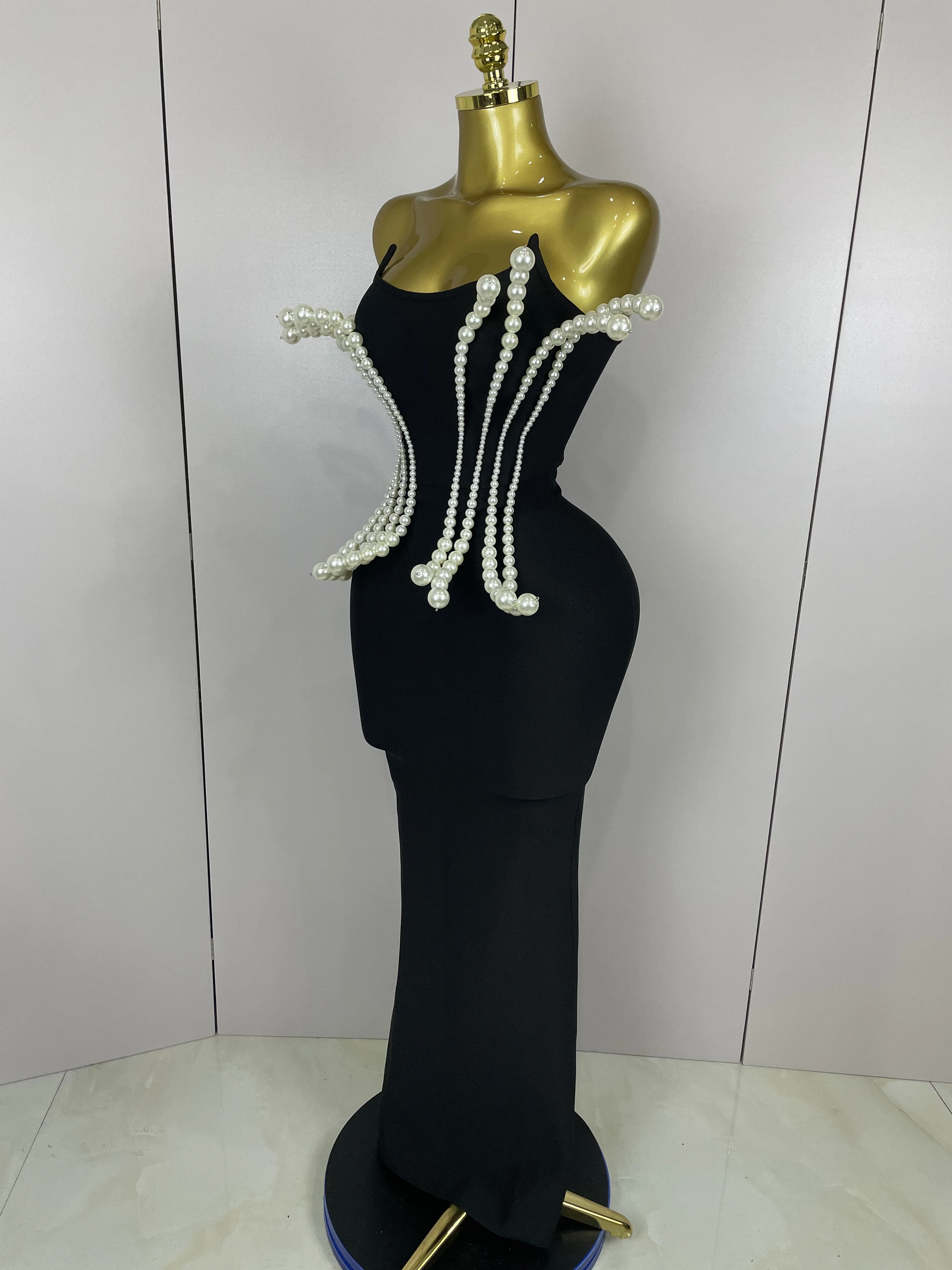 New Sexy Strapless Pearl Beading Bodycon Long Bandage Dress Women Fashion Elegant Evening Party Luxury Birthday Dresses
New Sexy Strapless Pearl Beading Bodycon Long Bandage Dress Women Fashion Elegant Evening Party Luxury Birthday Dresses
