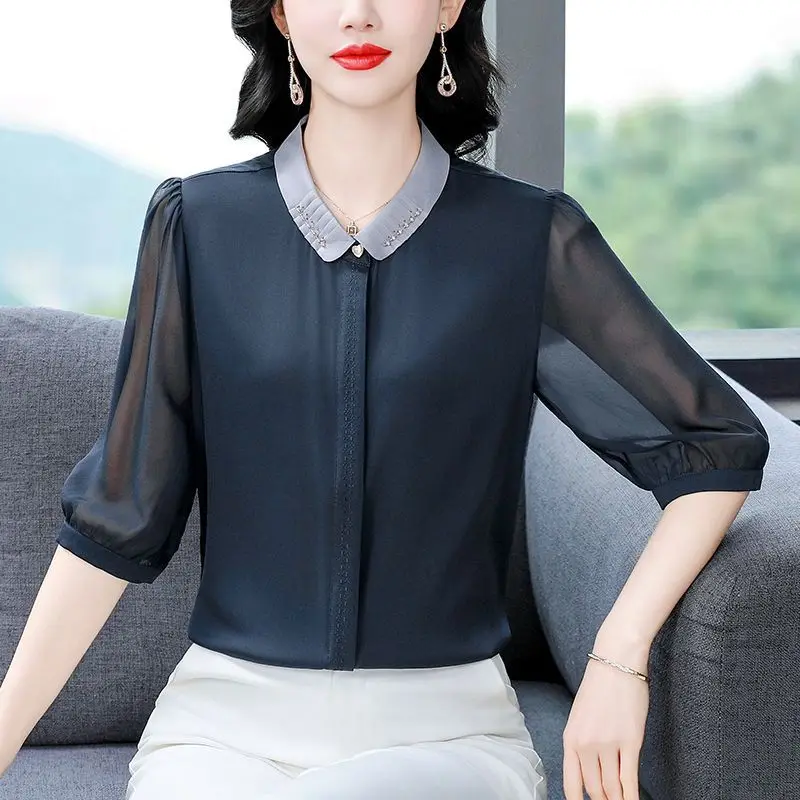 Женская блузка из шифона с контрастным воротником и пышными рукавами для офиса
Женская блузка из шифона с контрастным воротником и пышными рукавами для офиса