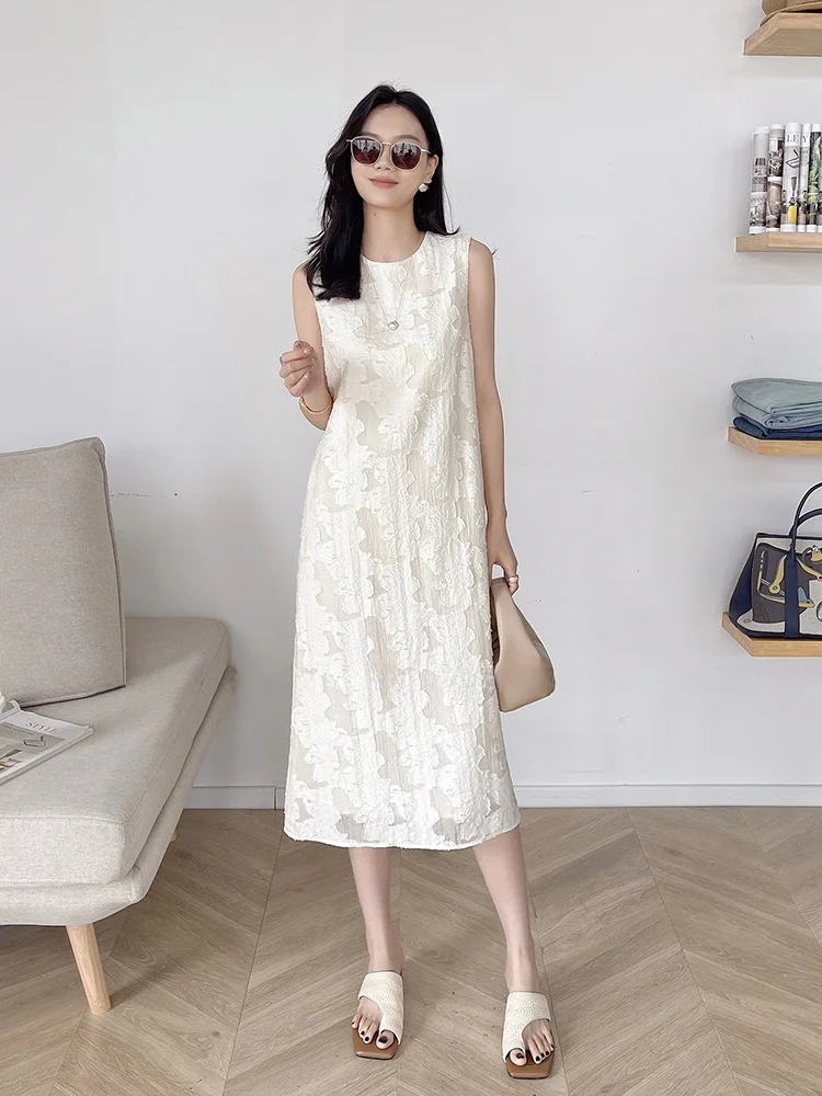 Flandre Silk No-Sleeve Floral-Cut Vest Dress Midi Length Beige Color Commute Style Women's Dress Silk Material H-Shape Version
Flandre Silk No-Sleeve Floral-Cut Vest Dress Midi Length Beige Color Commute Style Women's Dress Silk Material H-Shape Version
