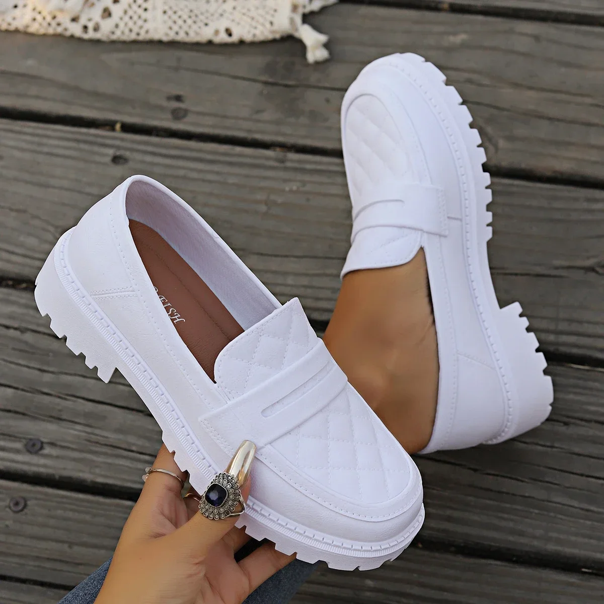 *Fashionable Comfortable Thick-soled Casual Women's Shoes for Spring and Autumn New Round Toe Square Heel Low-top Single Shoes
*Fashionable Comfortable Thick-soled Casual Women's Shoes for Spring and Autumn New Round Toe Square Heel Low-top Single Shoes