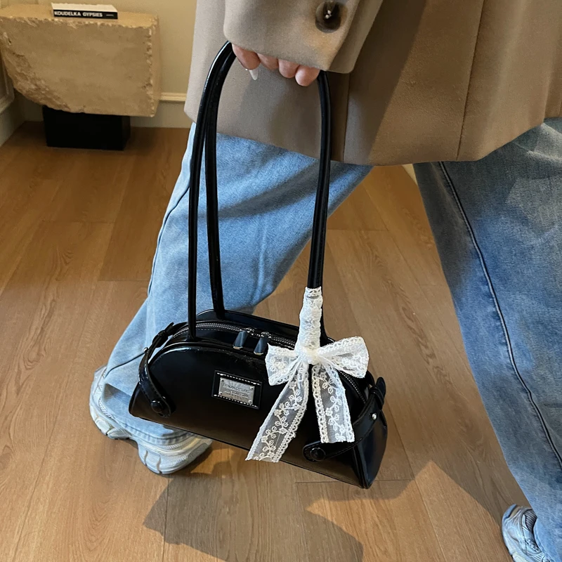 Women Simple Shoulder Bag PU Leather Bow Casual Tote Handbag Solid Color Leisure Armpit Handbag Girls Outdoor Daily Bag 
Women Simple Shoulder Bag PU Leather Bow Casual Tote Handbag Solid Color Leisure Armpit Handbag Girls Outdoor Daily Bag