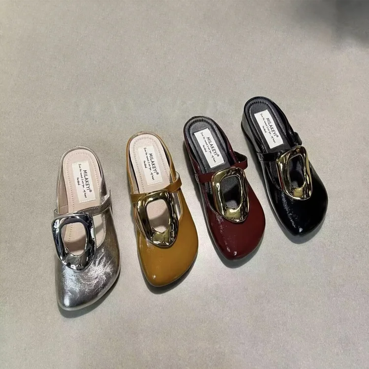 2026 New Style Fashionable Flat Round-Toe Elegant and Stylish Leather Slippers for Women, Summer Trendy Women's Slippers
2026 New Style Fashionable Flat Round-Toe Elegant and Stylish Leather Slippers for Women, Summer Trendy Women's Slippers