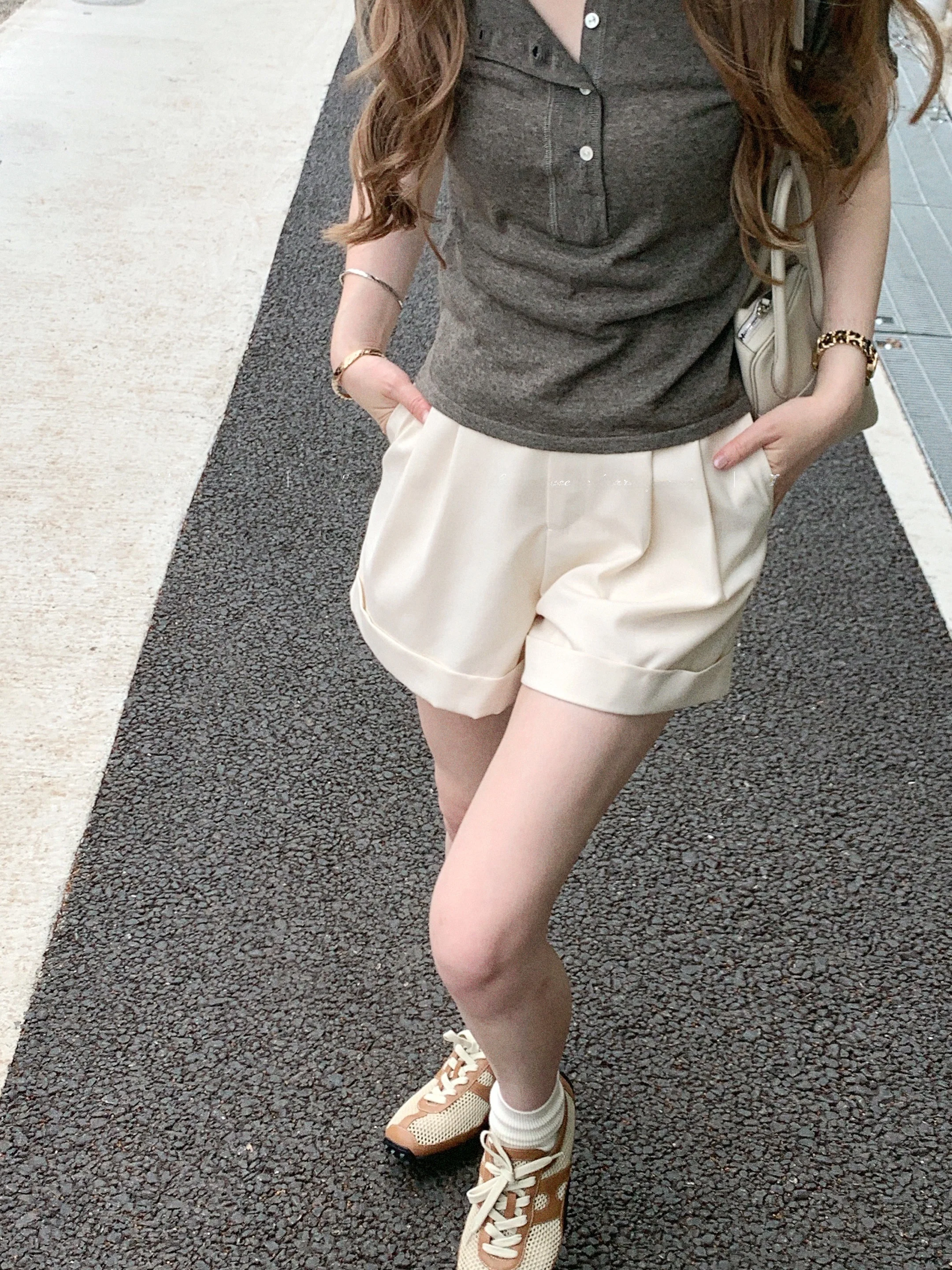 Casual Cotton Linen Shorts Women's Wide Leg Pants A-Line Loose Fit Versatile Summer Fashion Straight Cut Natural Waist
Casual Cotton Linen Shorts Women's Wide Leg Pants A-Line Loose Fit Versatile Summer Fashion Straight Cut Natural Waist