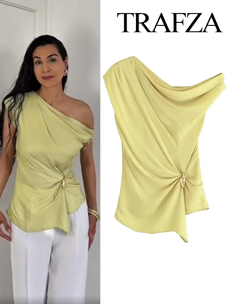 TRAFZA Women Summer New Fashion Sexy Design Silk Segment Texture Asymmetric Top Female Elegant Versatile Gold Inlaid Pleated Top
TRAFZA Women Summer New Fashion Sexy Design Silk Segment Texture Asymmetric Top Female Elegant Versatile Gold Inlaid Pleated Top